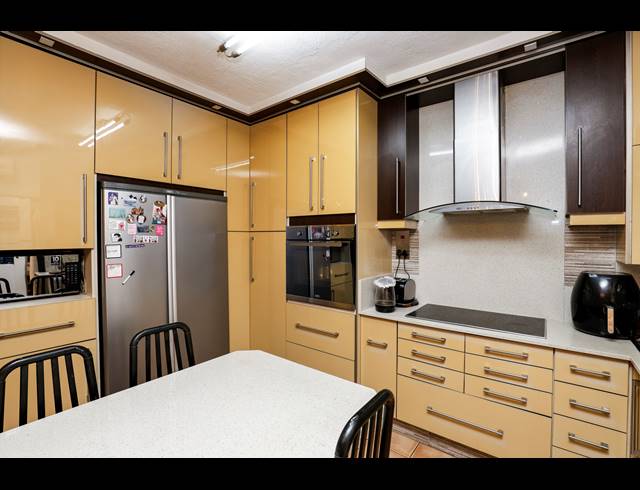3 BEDROOM DUPLEX FOR SALE IN GREENWOOD PARK